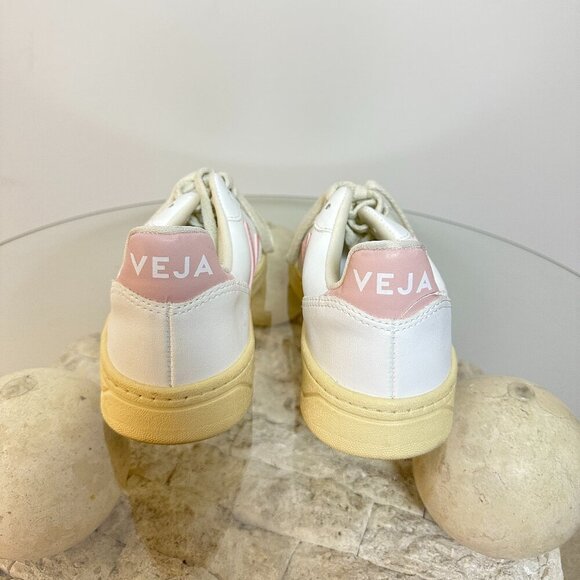 VEJA V-10 CWL Vegan Leather Sneaker in White/Petale Pink Size EU 37/US 6 - Picture 6 of 8